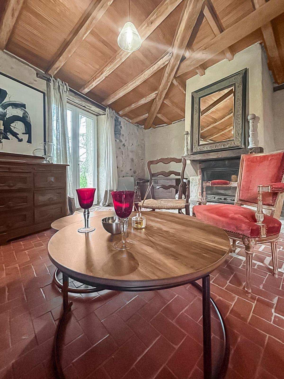 Le Clos Des Ecorcins - Terrasse - Parking Prive Saint-Amand-sur-Sevre Εξωτερικό φωτογραφία